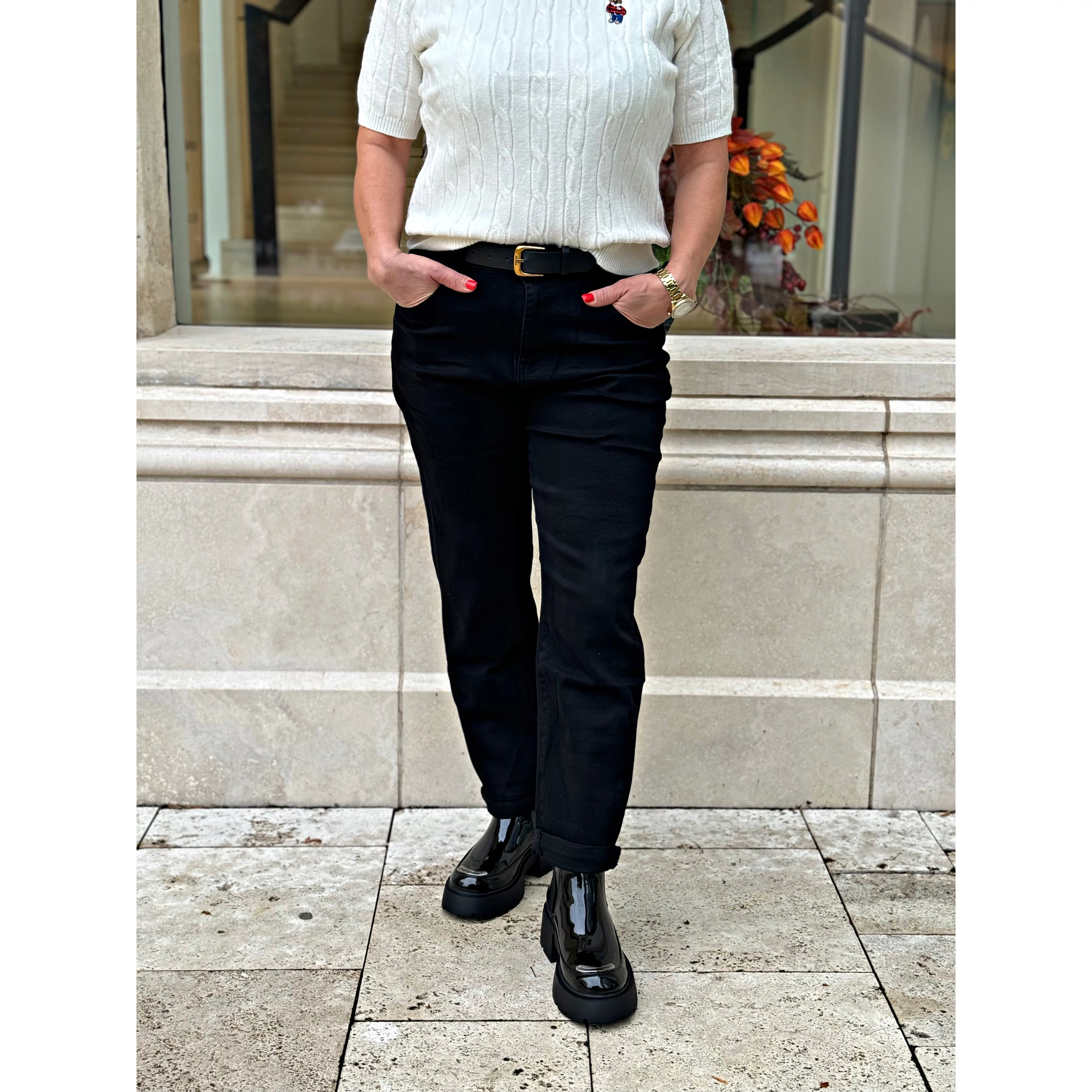 Női fekete farmer – nagy méretezésben Női fekete farmer – nagy méretezésben