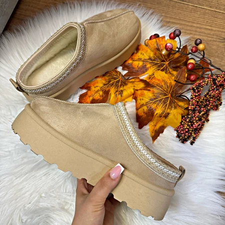 Bézs női mamuszcipő vastag talppal – kényelmes slip-on cipő 36–41