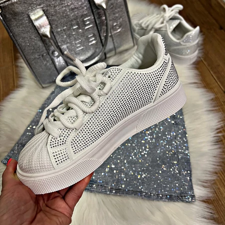 Strasszköves fehér sneaker